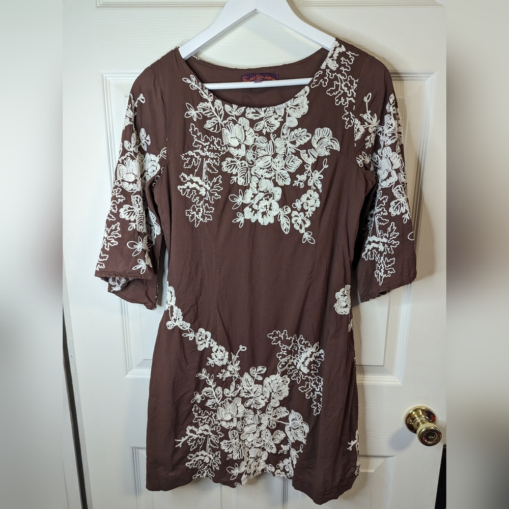 Sweet Sinnamon brown sheath dress with floral embroidery & pockets size Medium